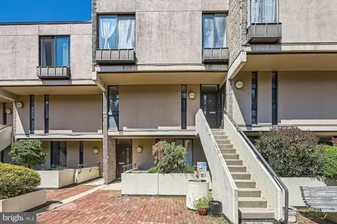 2204 Angelica Ter, Baltimore, MD 21209