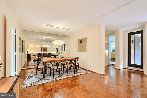 Dining - 111 Hamlet Hill Rd #306, Baltimore, MD 21210 photo 1 of 4