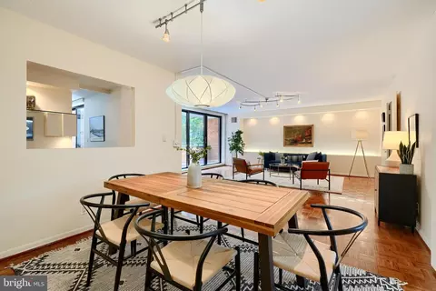 Dining - 111 Hamlet Hill Rd #306, Baltimore, MD 21210 photo 2 of 4