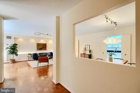 Entry Way - 111 Hamlet Hill Rd #306, Baltimore, MD 21210 photo 3 of 3