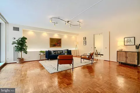Living - 111 Hamlet Hill Rd #306, Baltimore, MD 21210 photo 1 of 3