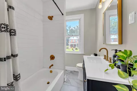 3233 Burleith Ave, Baltimore, MD 21215 photo 12