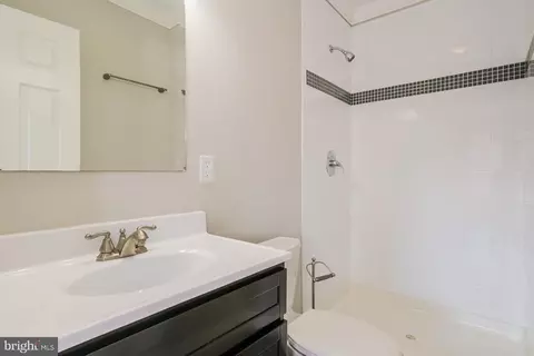 Bath - 34 Poultney St, Baltimore, MD 21230 photo 1 of 2