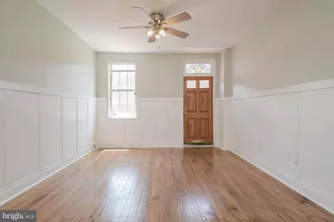 Living - 34 Poultney St, Baltimore, MD 21230 photo 2 of 3