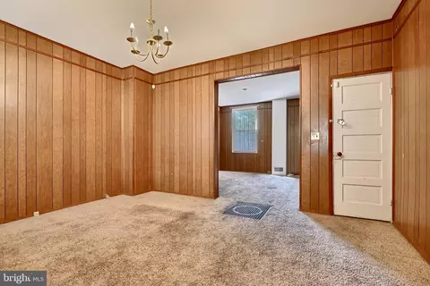 718 E 37th St, Baltimore, MD 21218 photo 6