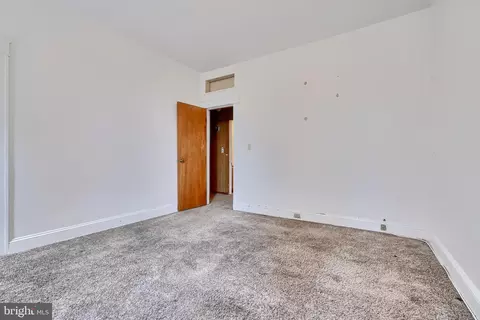 718 E 37th St, Baltimore, MD 21218 photo 11