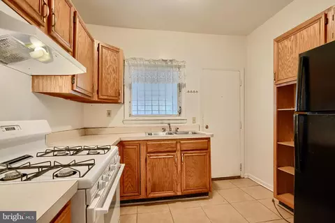 718 E 37th St, Baltimore, MD 21218 photo 8