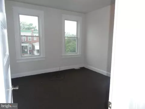Bedroom - 12 S Tremont Rd, Baltimore, MD 21229 photo 2 of 3