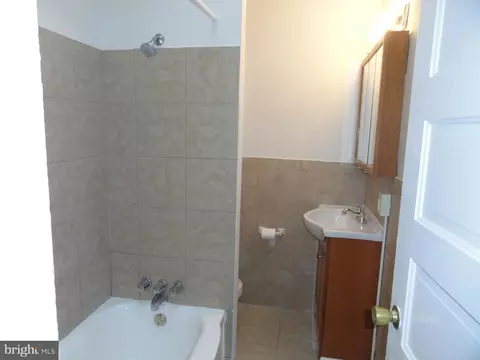 Bath - 12 S Tremont Rd, Baltimore, MD 21229 photo 2 of 2