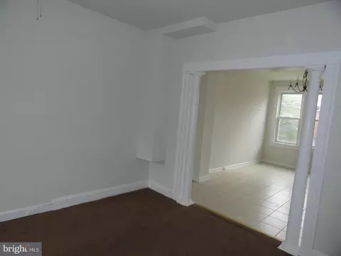 Living - 12 S Tremont Rd, Baltimore, MD 21229 photo 2 of 5