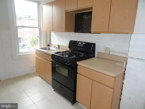 Kitchen - 12 S Tremont Rd, Baltimore, MD 21229 photo 1 of 1