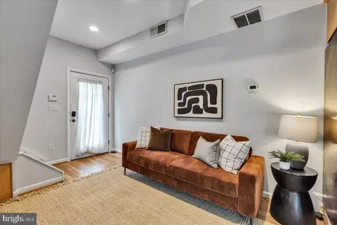 239 S Duncan St, Baltimore, MD 21231 photo 6