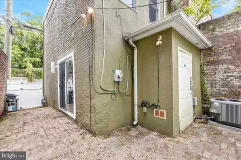 239 S Duncan St, Baltimore, MD 21231 photo 22