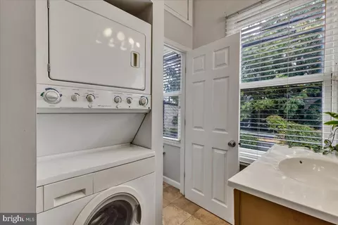 239 S Duncan St, Baltimore, MD 21231 photo 20