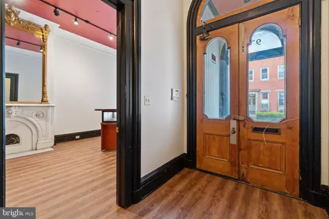 Entry Way - 923 N Calvert St, Baltimore, MD 21202 photo 2 of 14