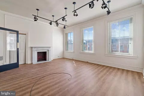 Living - 923 N Calvert St, Baltimore, MD 21202 photo 3 of 5