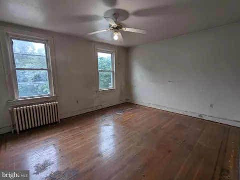 3323 Shannon Dr, Baltimore, MD 21213 photo 12