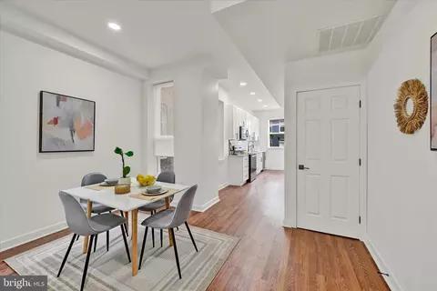 324 E 23rd St, Baltimore, MD 21218 photo 5