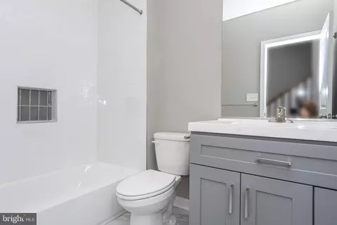 839 Harlem Ave, Baltimore, MD 21201 photo 17