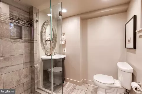 3106 Fleet St, Baltimore, MD 21224 photo 35