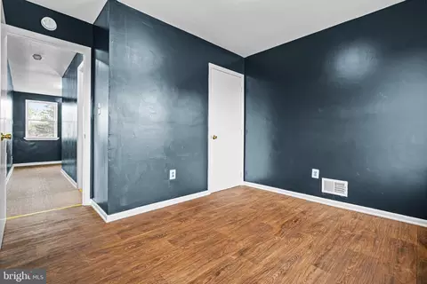 523 Bloom St, Baltimore, MD 21217 photo 9