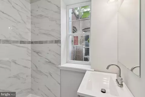 Bath - 1808 N Payson St, Baltimore, MD 21217 photo 3 of 3
