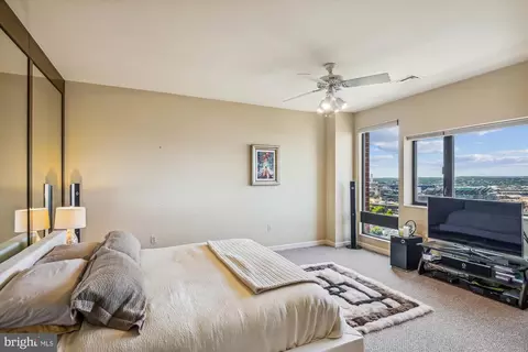 Bedroom - 10 E Lee St #2006, Baltimore, MD 21202 photo 1 of 1