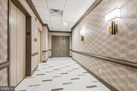 Entry Way - 10 E Lee St #2006, Baltimore, MD 21202 photo 4 of 4