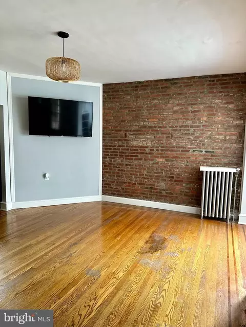 Living - 3401 Shannon Dr, Baltimore, MD 21213 photo 1 of 4