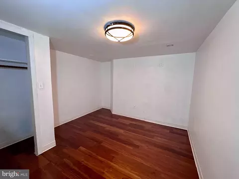 Bedroom - 3401 Shannon Dr, Baltimore, MD 21213 photo 4 of 5