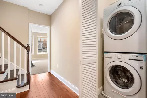 Entry Way - 808 Whitelock St, Baltimore, MD 21217 photo 10 of 12