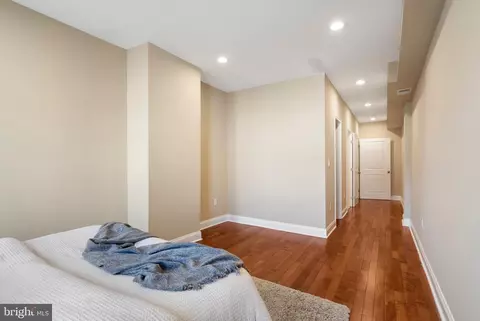 Entry Way - 808 Whitelock St, Baltimore, MD 21217 photo 6 of 12