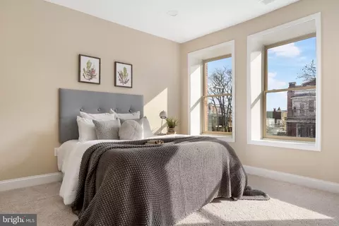 Bedroom - 808 Whitelock St, Baltimore, MD 21217 photo 5 of 8