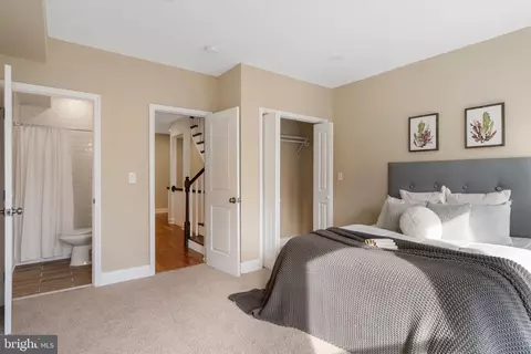 Bedroom - 808 Whitelock St, Baltimore, MD 21217 photo 2 of 8