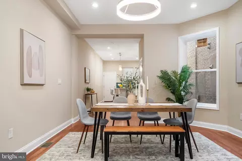 Dining - 808 Whitelock St, Baltimore, MD 21217 photo 1 of 4