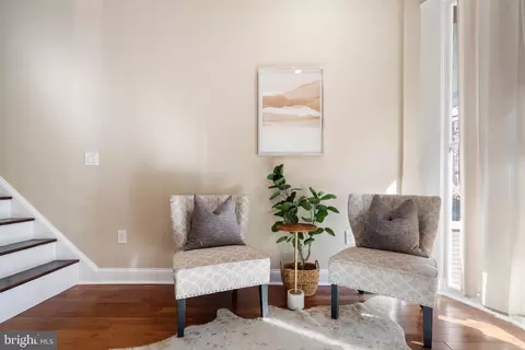 Entry Way - 808 Whitelock St, Baltimore, MD 21217 photo 2 of 12