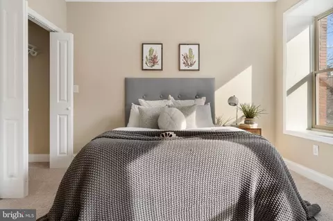 Bedroom - 808 Whitelock St, Baltimore, MD 21217 photo 4 of 8