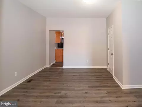 Living - 4209 Nicholas Ave, Baltimore, MD 21206 photo 2 of 3