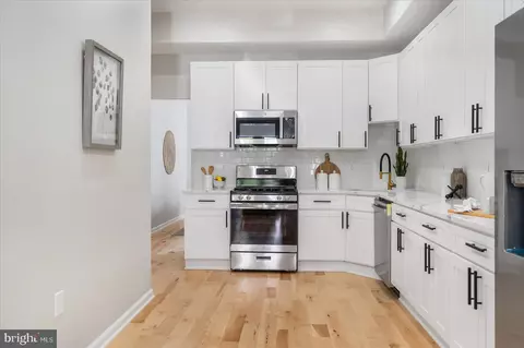 Kitchen - 333 E 21st St, Baltimore, MD 21218 photo 2 of 3