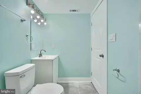 Bath - 417 Mount Holly St, Baltimore, MD 21229 photo 12 of 12