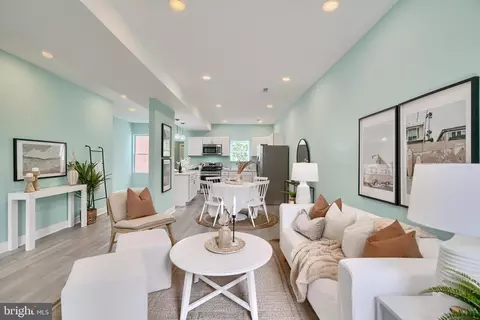 Other - 417 Mount Holly St, Baltimore, MD 21229 photo 7 of 32