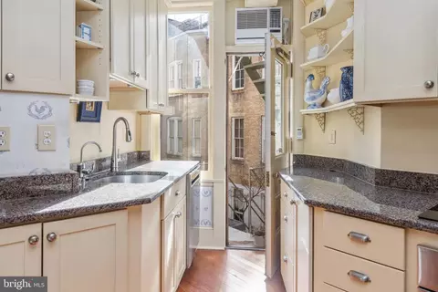700 Washington Pl #3C, Baltimore, MD 21201 photo 28