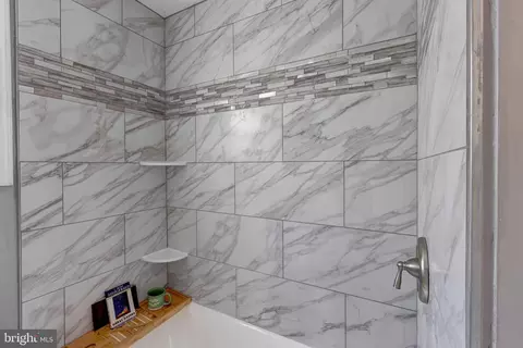 Bath - 5512 Silverbell Rd, Baltimore, MD 21206 photo 4 of 5