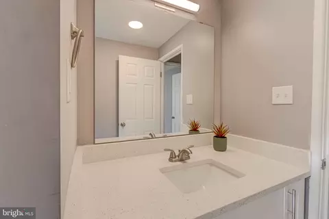 Bath - 5512 Silverbell Rd, Baltimore, MD 21206 photo 5 of 5