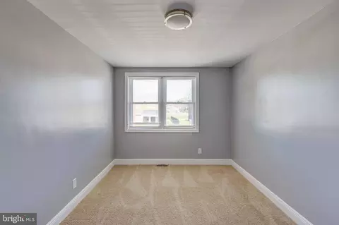 Bedroom - 5512 Silverbell Rd, Baltimore, MD 21206 photo 1 of 2