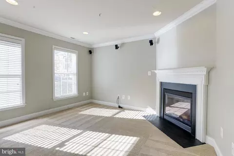 Living - 808 Ryan St, Baltimore, MD 21230 photo 4 of 8