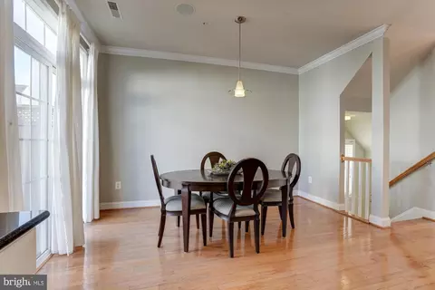 Dining - 808 Ryan St, Baltimore, MD 21230 photo 4 of 5