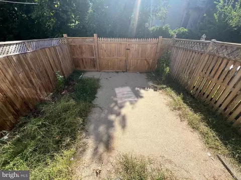Exterior - 2124 Brunt St, Baltimore, MD 21217 photo 1 of 1
