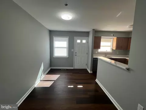 Living - 2124 Brunt St, Baltimore, MD 21217 photo 2 of 3