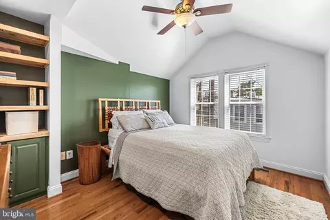 Bedroom - 1455 Andre St, Baltimore, MD 21230 photo 1 of 2